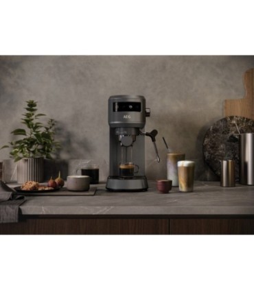 AEG EC6-1-6BST Cafetera espresso, Negro